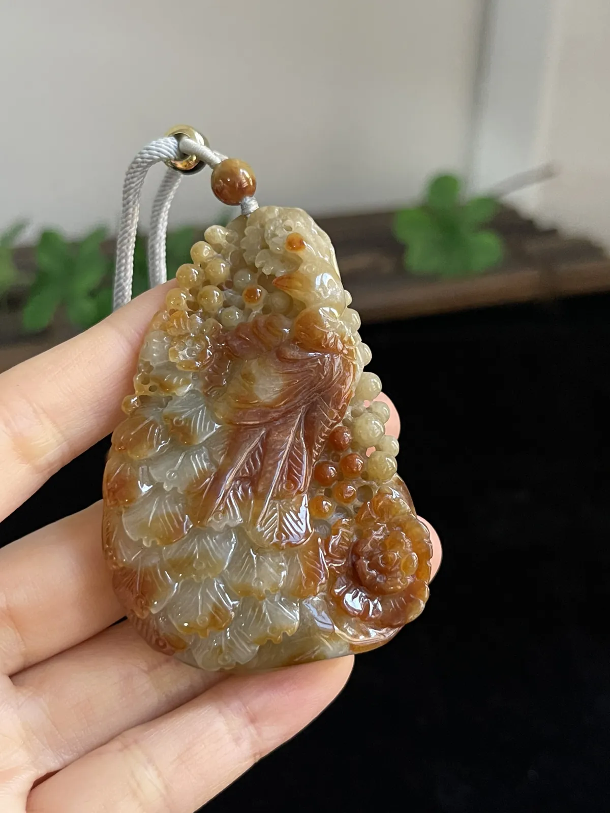 翡翠龙/凤，配珠未测