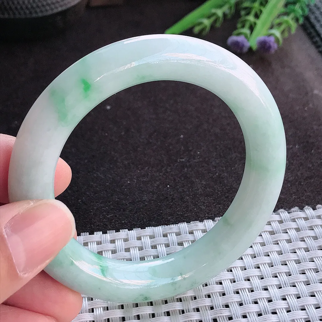 实拍A货翡翠52.8/11.2/11老坑秀气温润飘花圆条手镯玉镯手环