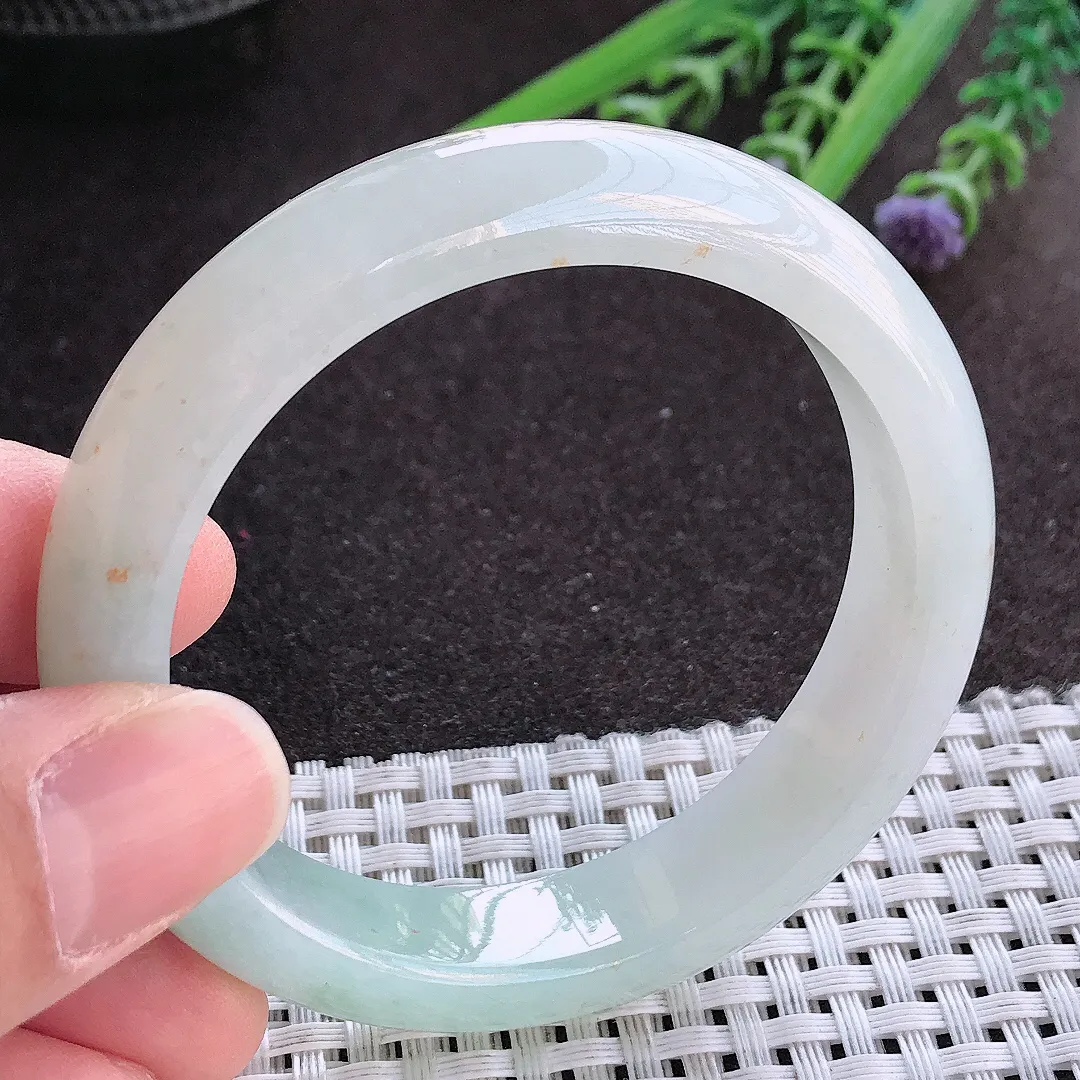 实拍A货翡翠53/12.3/8老坑精美冰润飘花手镯宽边玉镯手环