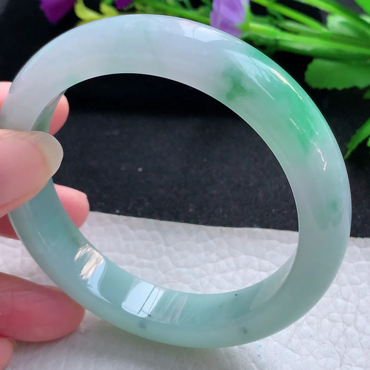 yh实拍59*13*9平安镯 天然缅甸翡翠玉手镯飘绿厚装宽边玉手环