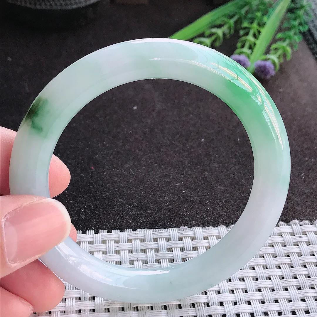 实拍A货翡翠56/9.5/9.9老坑冰胶水灵飘绿圆条手镯玉镯手环