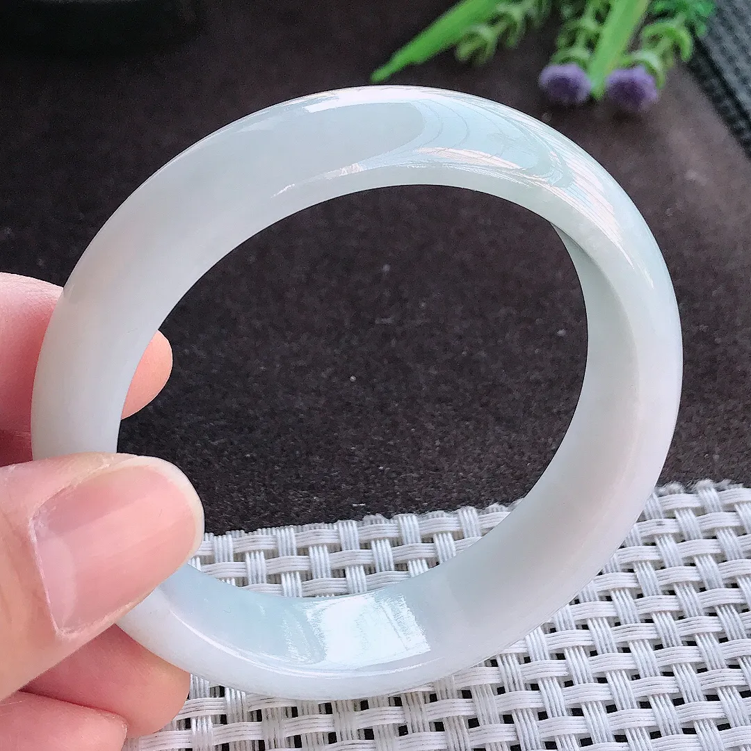 实拍A货翡翠56.8/15.8/7.8老坑秀气温润月光白轮胎手镯宽边玉镯手环