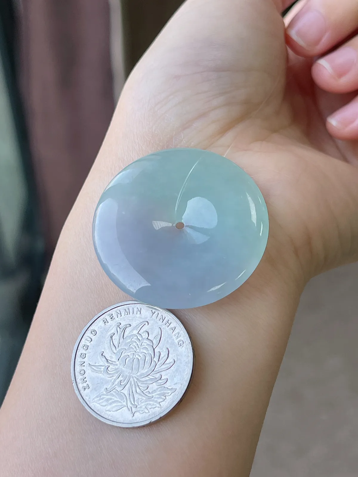 翡翠冰糯种春带彩平安扣