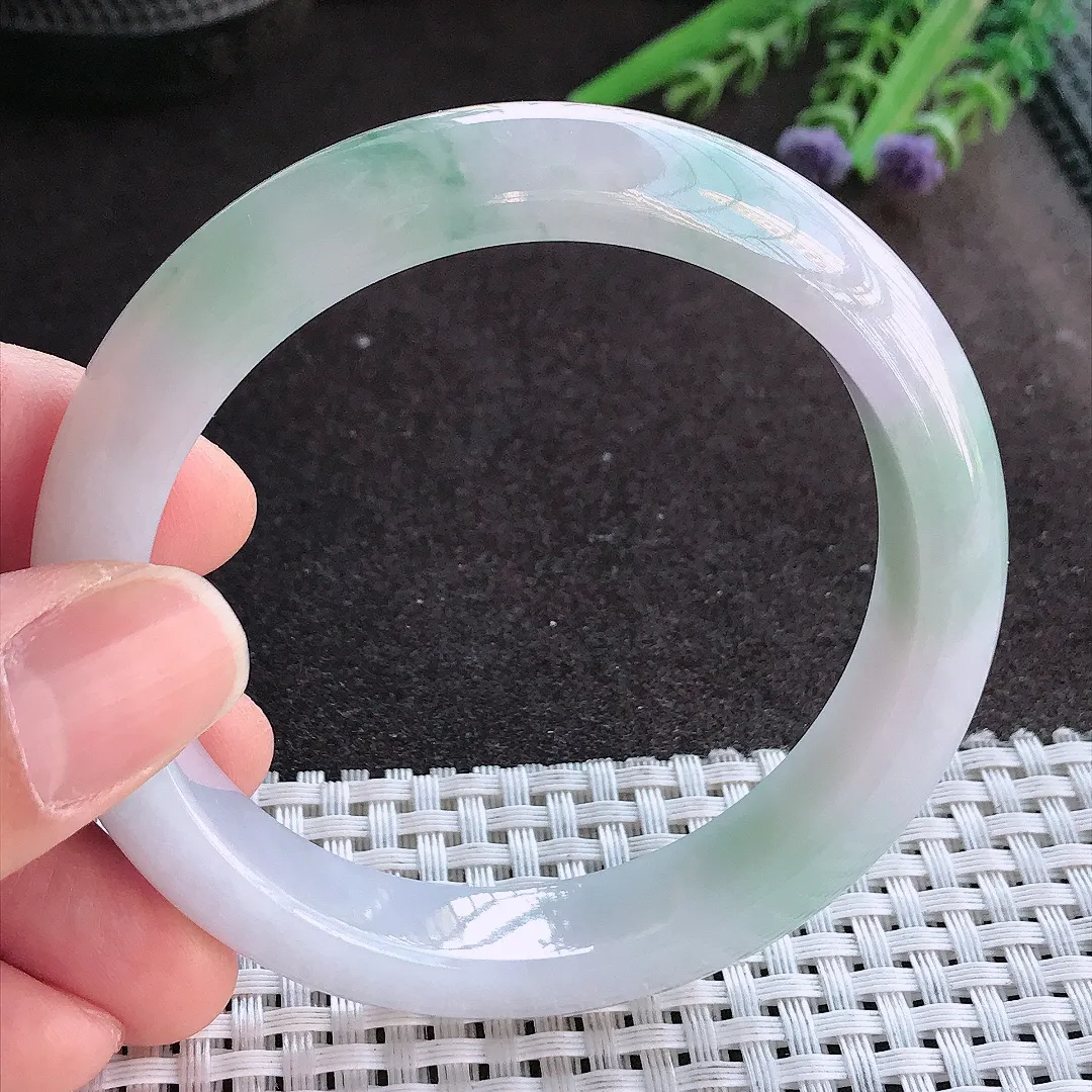 实拍A货翡翠58.5/12.6/8.6老坑精美油润飘花手镯宽边玉镯手环