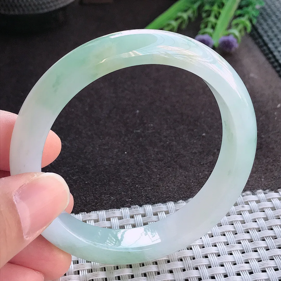 实拍A货翡翠58/12.5/8.3老坑冰胶水灵冰飘花手镯宽边玉镯手环