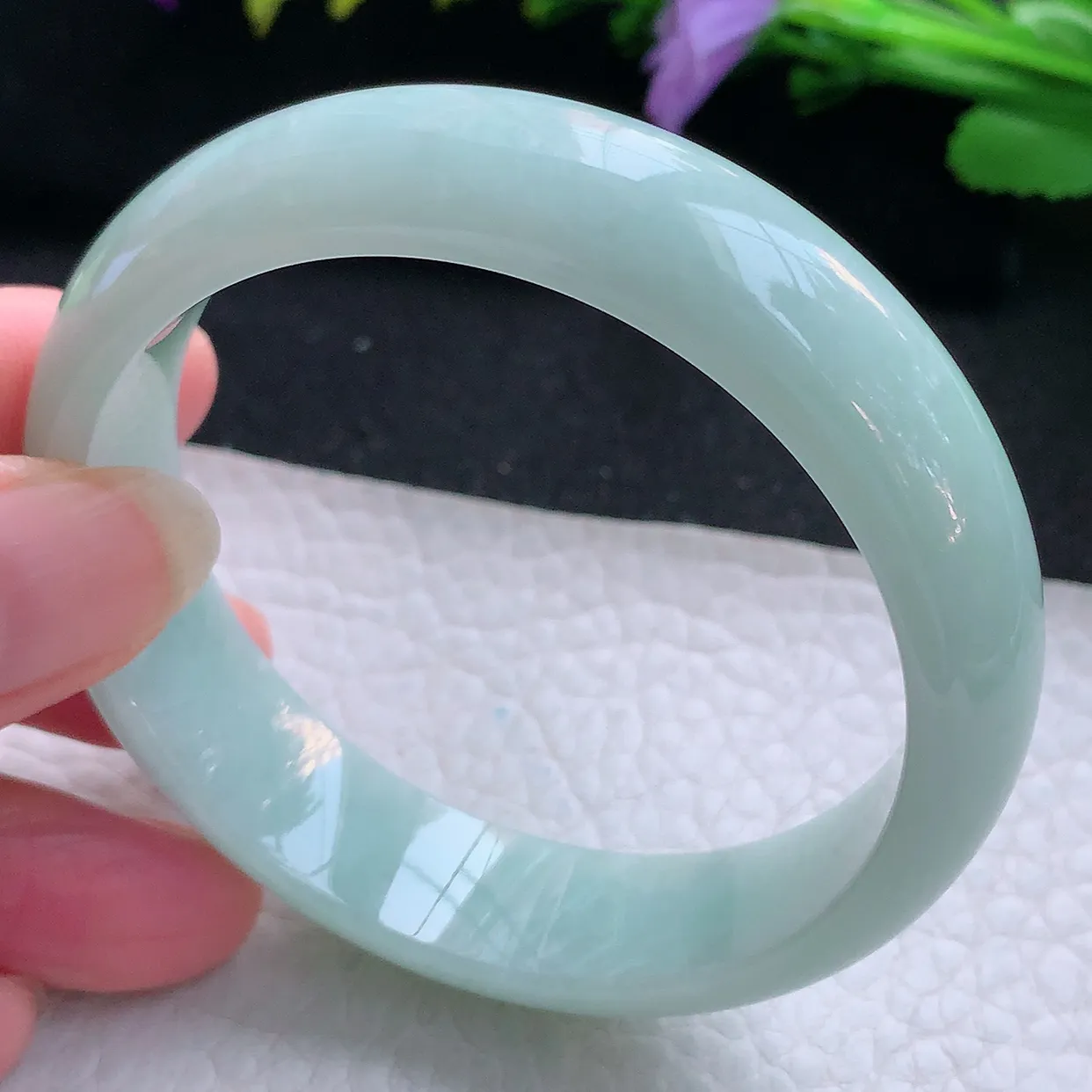 js实拍55*14.3*7平安镯 天然缅甸翡翠玉手镯甜绿水润宽边玉手环