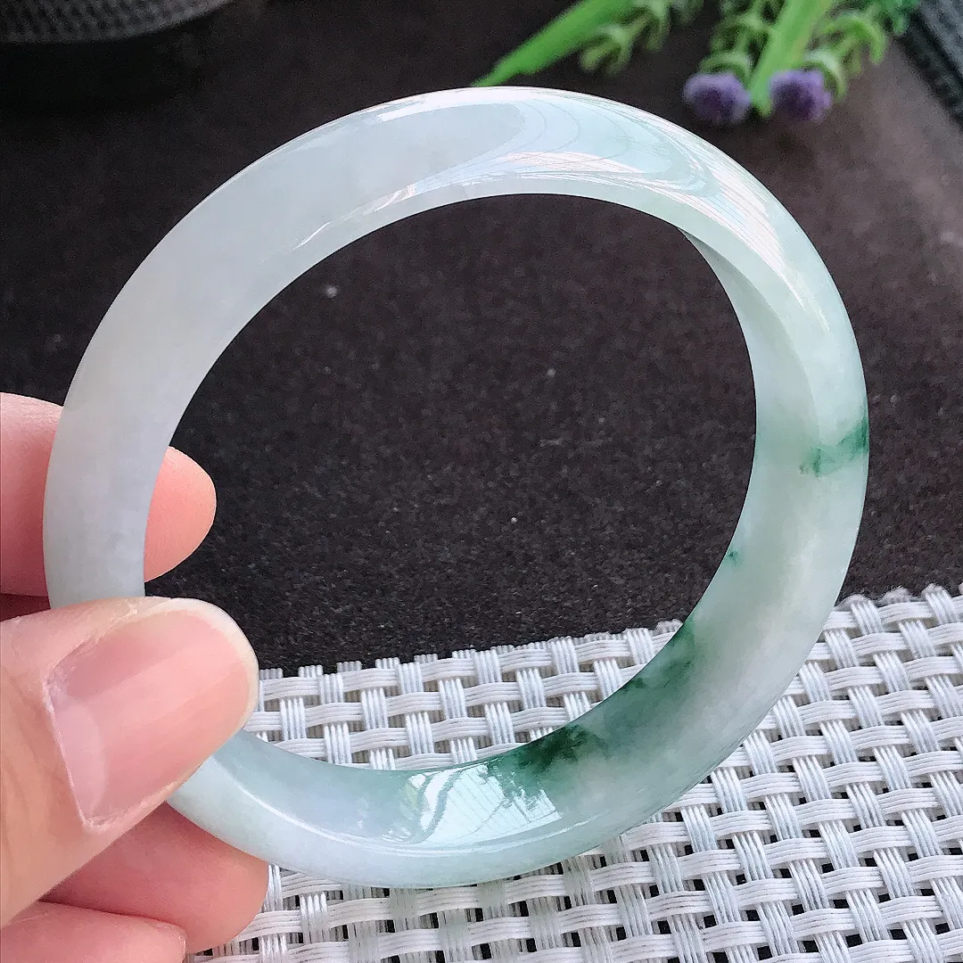 实拍A货翡翠59/14/7.5老坑精美冰润飘花手镯宽边玉镯手环