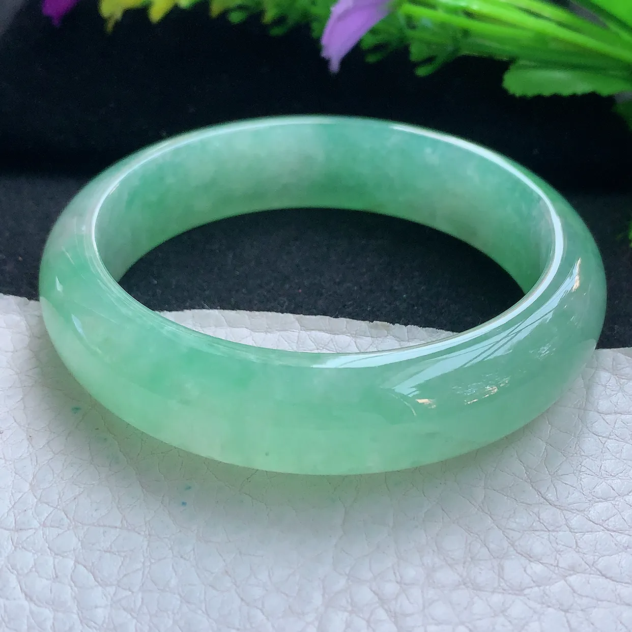 nr收藏款58.5*14.8*7.8平安镯 天然缅甸翡翠玉手镯冰绿？宽边玉手环