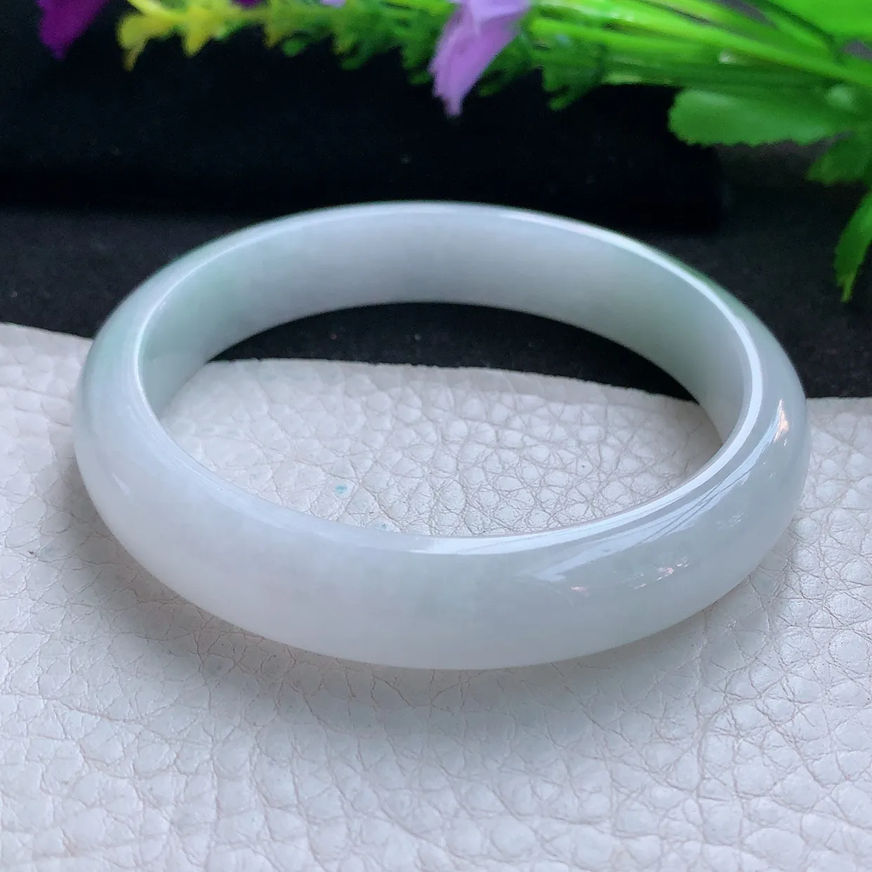 js实拍57*11.8*7.2平安镯 天然缅甸翡翠玉手镯冰胶秀气宽边玉手环