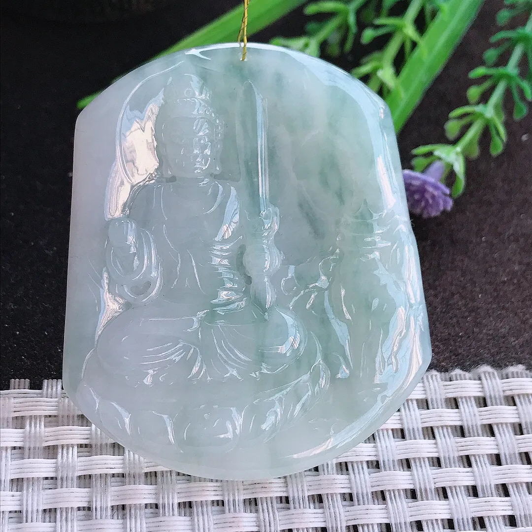 实拍A货翡翠53.8/44.3/4.5老坑冰胶水灵不动明王吊坠翡翠挂件