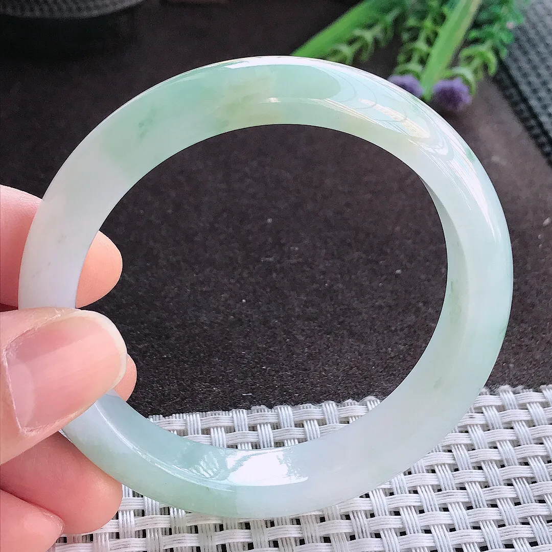 实拍A货翡翠58/12.5/8.3老坑冰胶水灵冰飘花手镯宽边玉镯手环