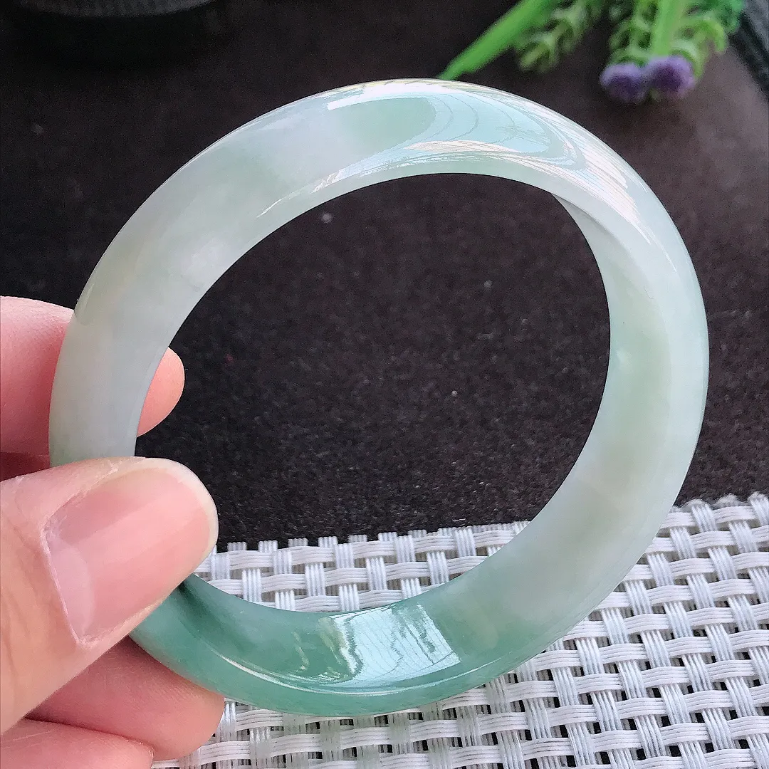 实拍A货翡翠60/16.3/7.6老坑精美冰润飘花轮胎手镯宽边玉镯手环