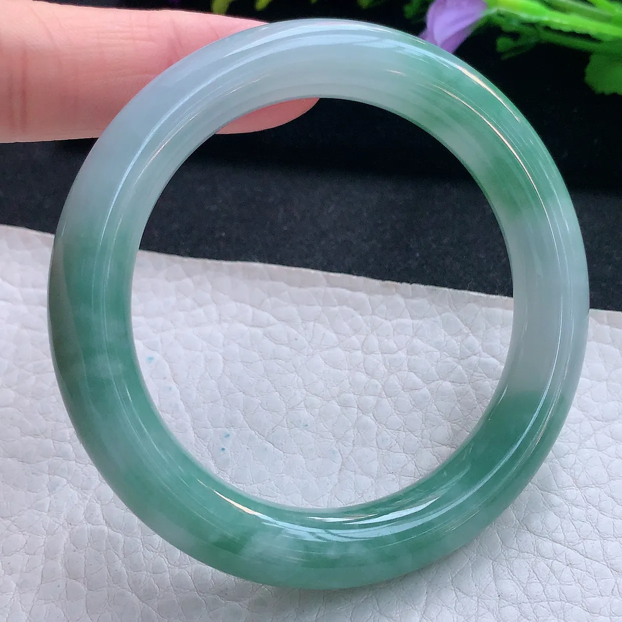 z实拍55*10.8*10.3美人镯 天然缅甸翡翠玉手镯水润飘花圆条玉手环