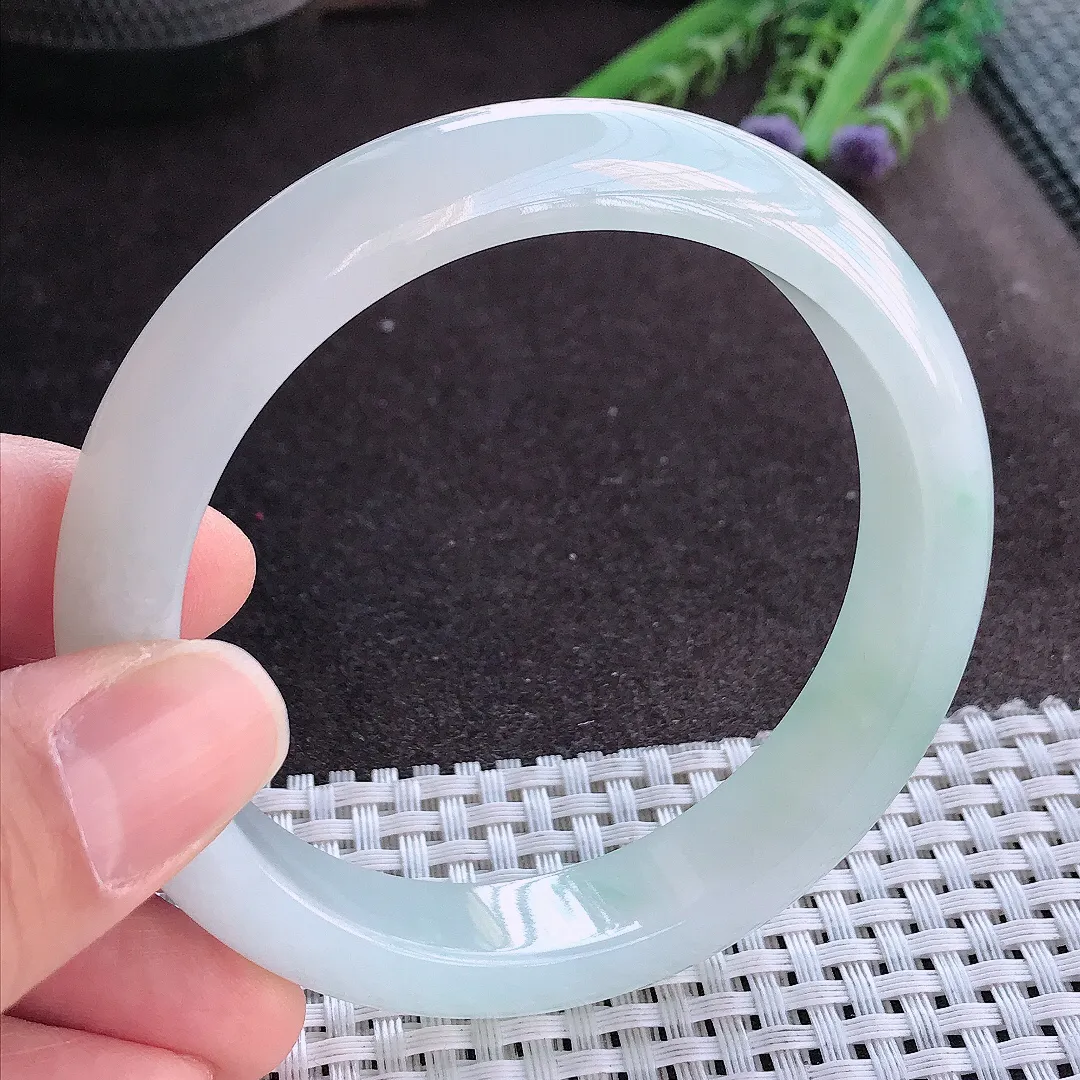 实拍A货翡翠60.5/12.7/8.6老坑冰润起胶冰晴手镯大圈口宽边玉镯手环