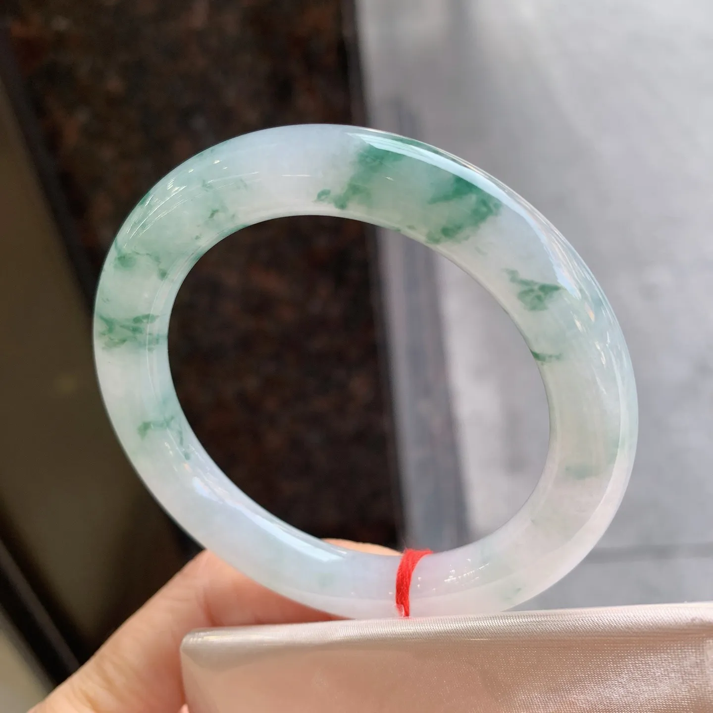 圆条飘花  尺寸：53.8/9.6/10  清爽