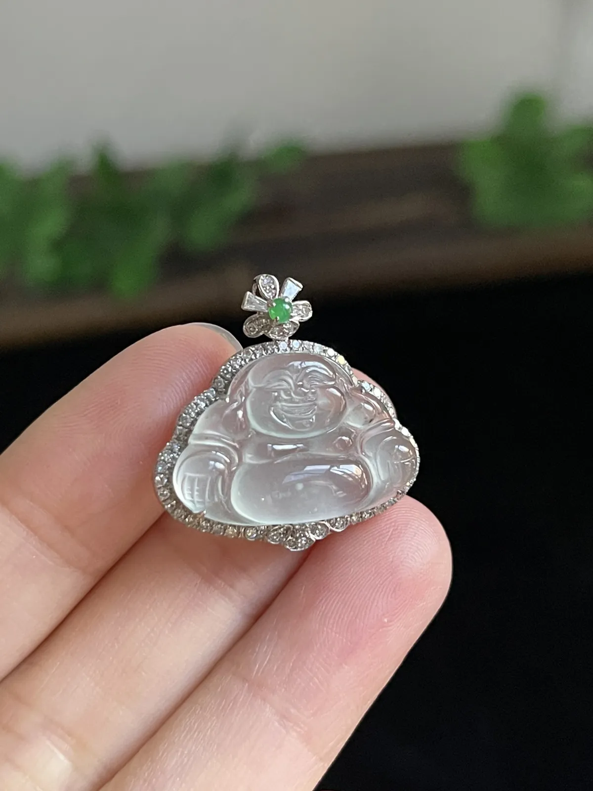 翡翠佛，印记：G18K,伴钻石
