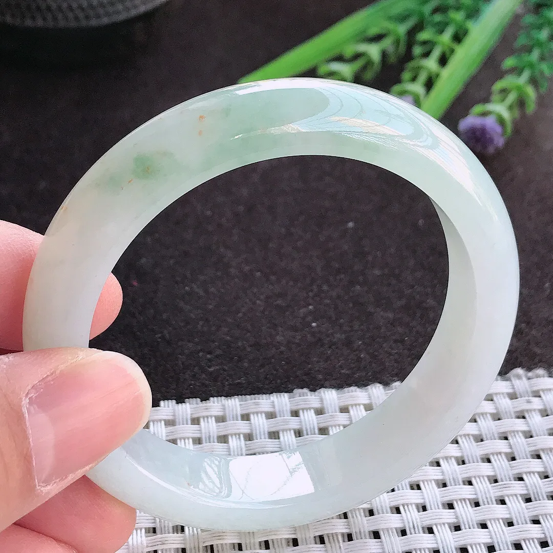 实拍A货翡翠53/12.3/8老坑精美冰润飘花手镯宽边玉镯手环