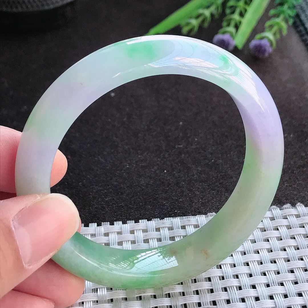 实拍A货翡翠56/13.1/8.5老坑精美冰润特色春带彩手镯宽边玉镯手环