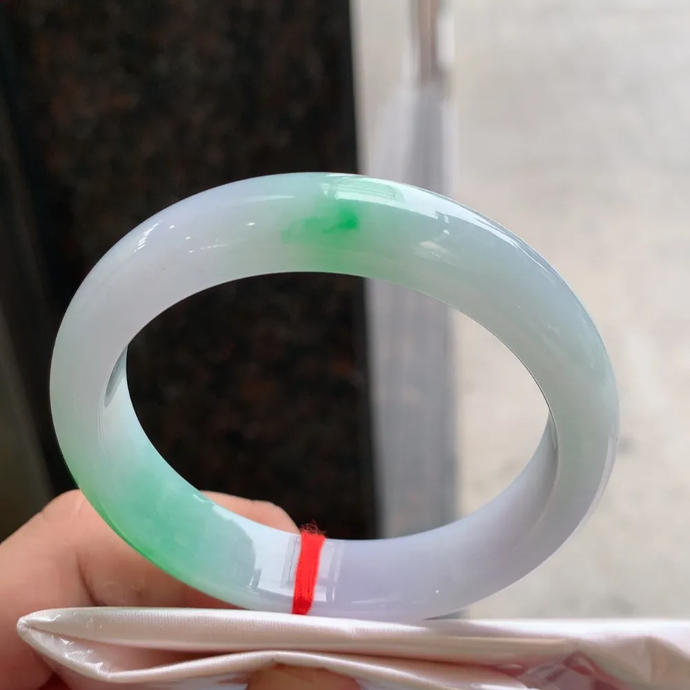 正圈一大圈春彩 无瑕 尺寸:57.1/13.2/8.1 色好