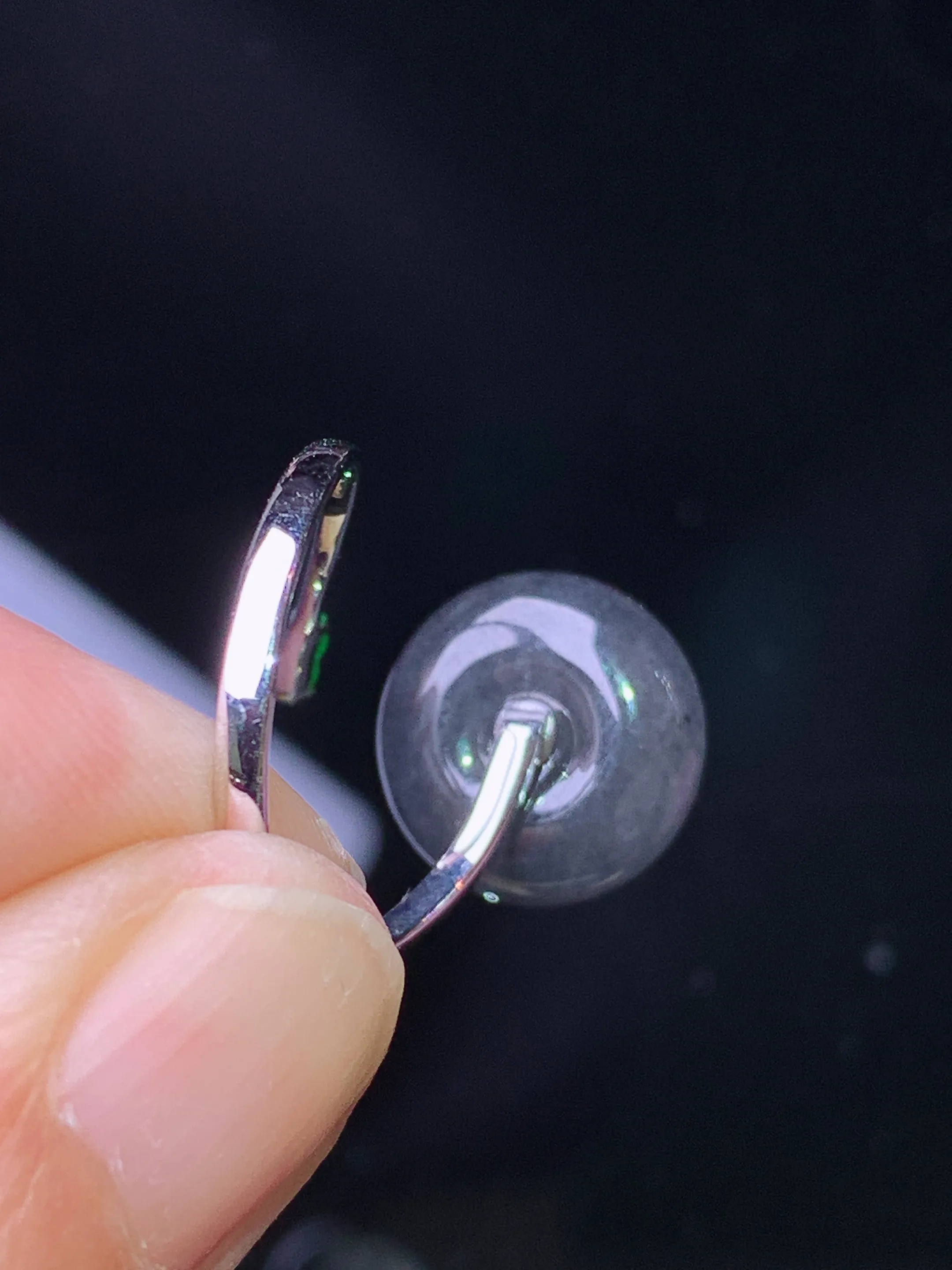 18k金钻镶嵌乌鸡平安扣戒指 玉质细腻 色泽艳丽清新 圈口14.5整体尺寸12.5*5.8