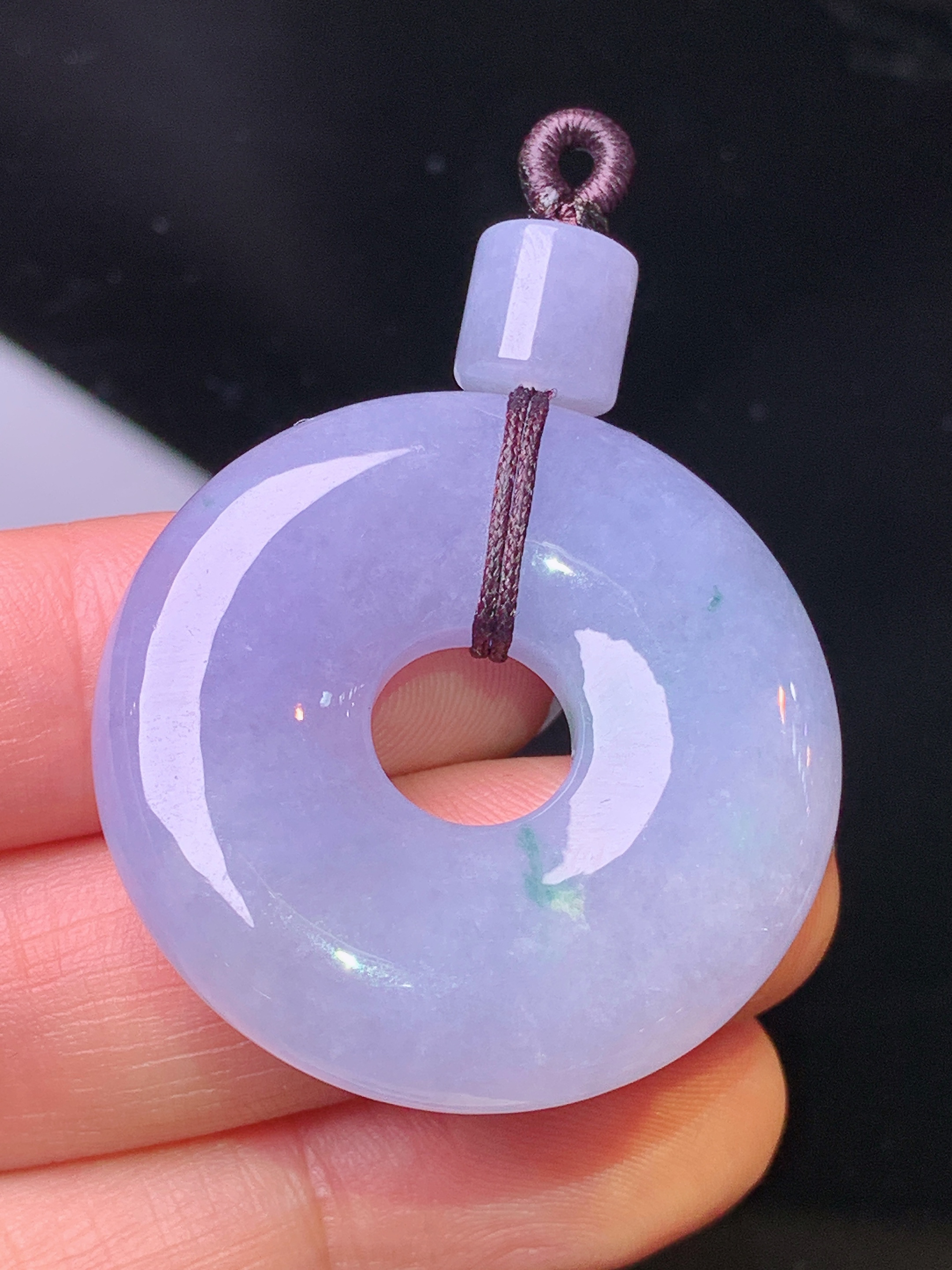 紫罗兰平安环吊坠 玉质细腻 色泽艳丽清新 整体尺寸33.4*7.2