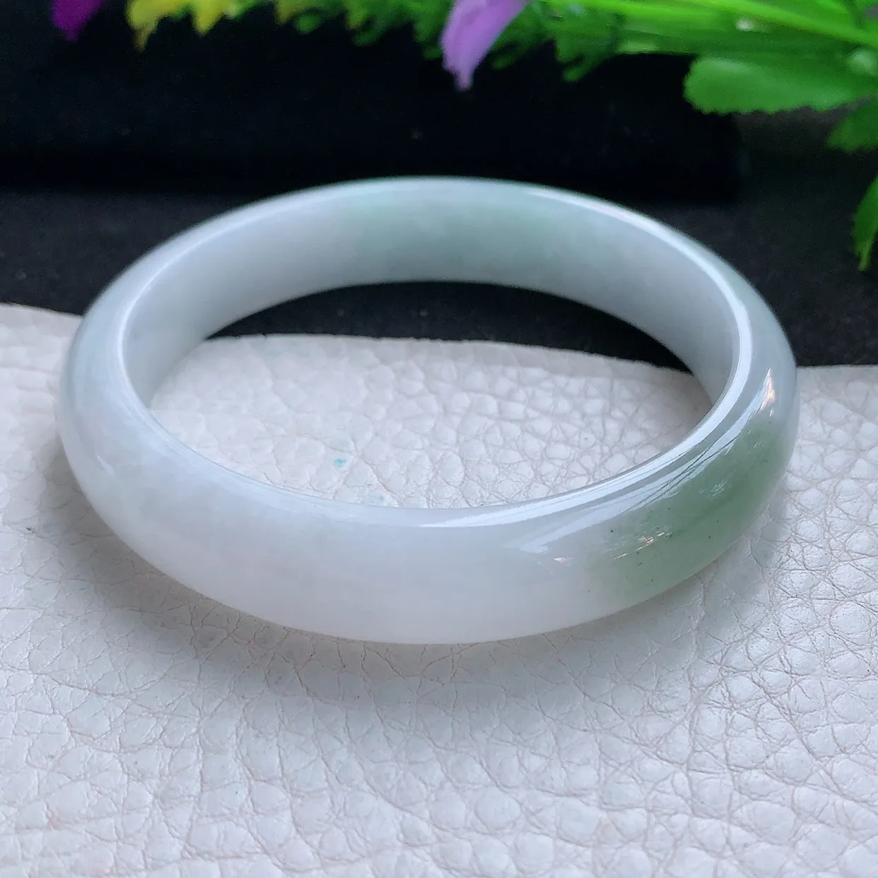 js实拍57*11.8*7.2平安镯 天然缅甸翡翠玉手镯冰胶秀气宽边玉手环