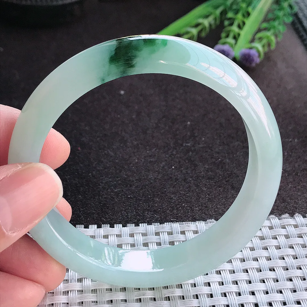 实拍A货翡翠57.5/12/7.8老坑冰润起胶特色飘花手镯宽边玉镯手环