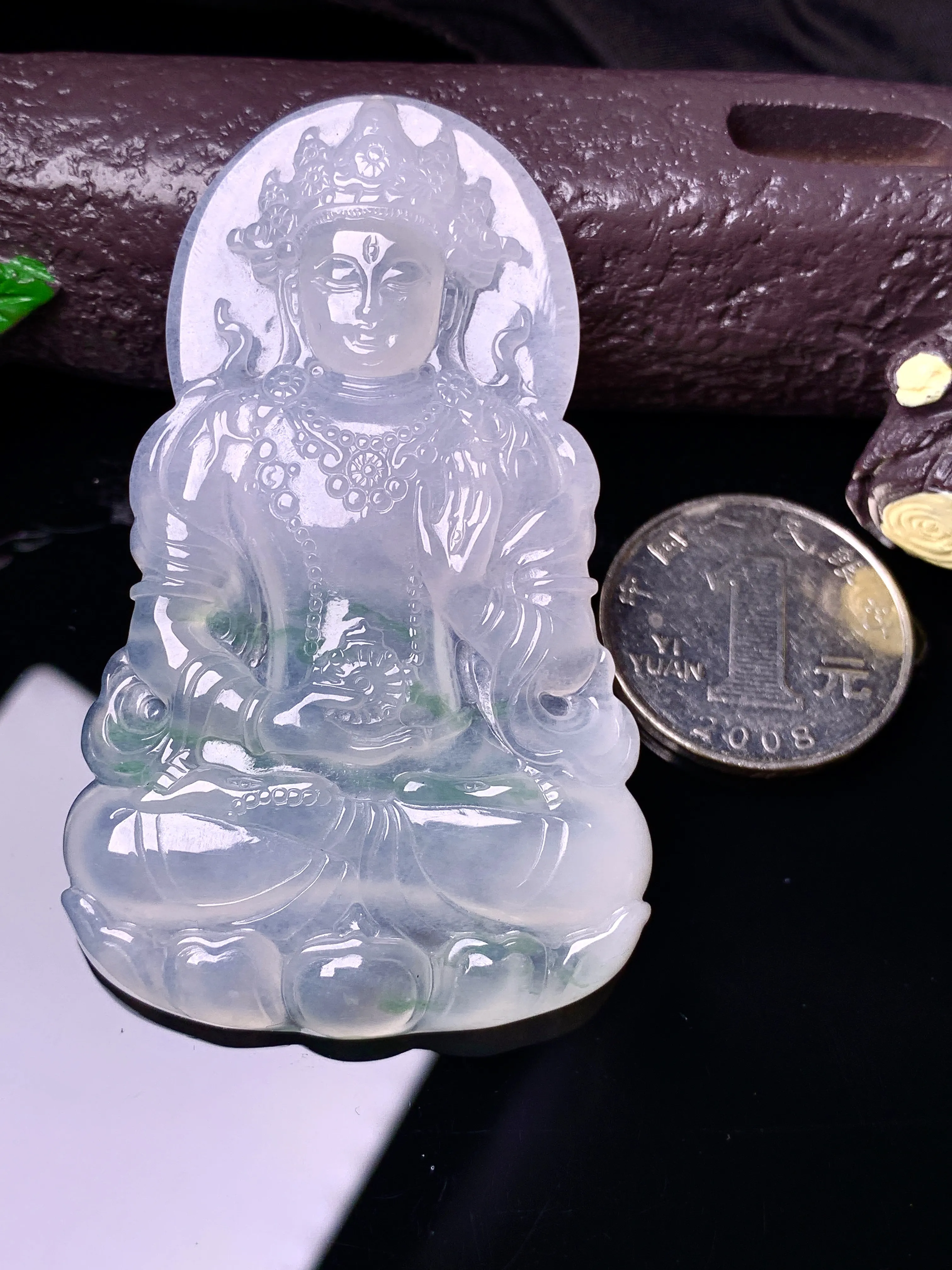 冰种度母观音菩萨吊坠 玉质细腻 色泽艳丽清新 整体尺寸66.8*40.8*5.3