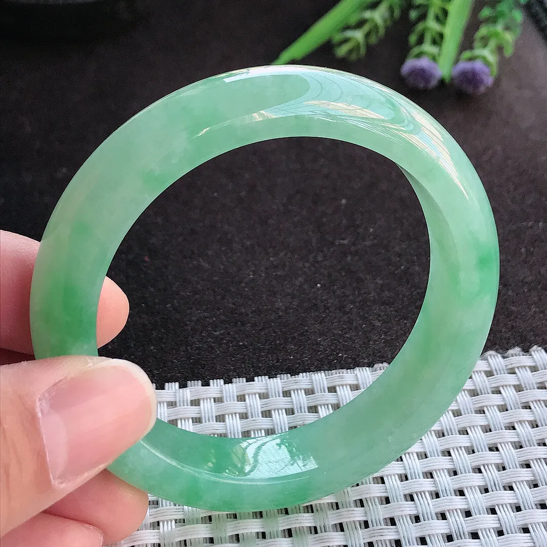 实拍A货翡翠54.5/12.7/8.6老坑冰润水灵冰晴满绿手镯宽边玉镯手环