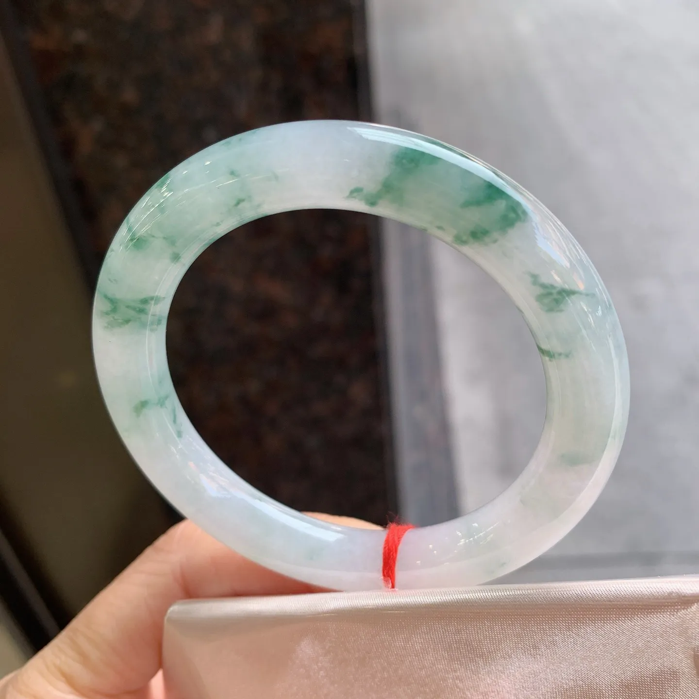 圆条飘花  尺寸：53.8/9.6/10  清爽