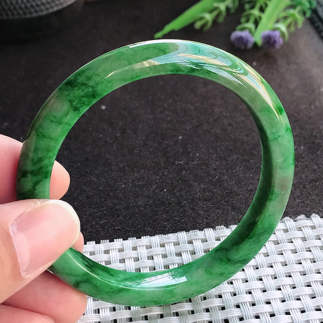 实拍A货翡翠56/8.8/7.6老坑精美辣绿满绿手镯宽边玉镯手环