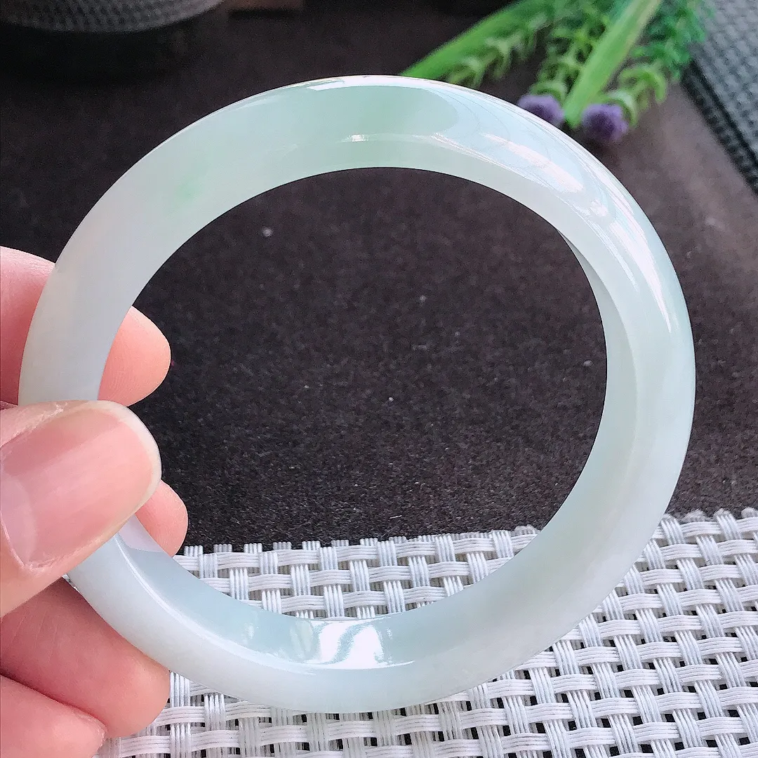 实拍A货翡翠60.5/12.7/8.6老坑冰润起胶冰晴手镯大圈口宽边玉镯手环