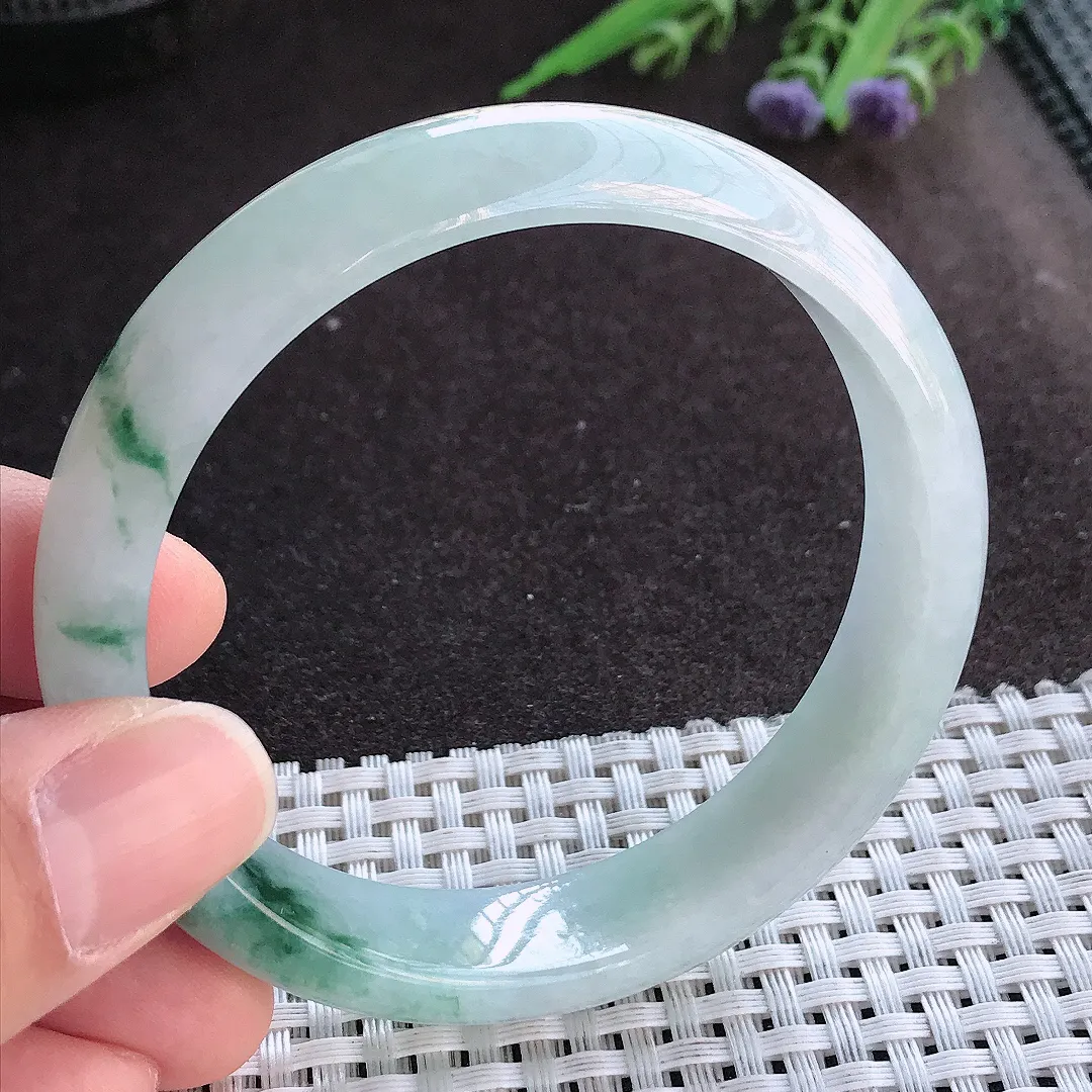 实拍A货翡翠59/14/7.5老坑精美冰润飘花手镯宽边玉镯手环