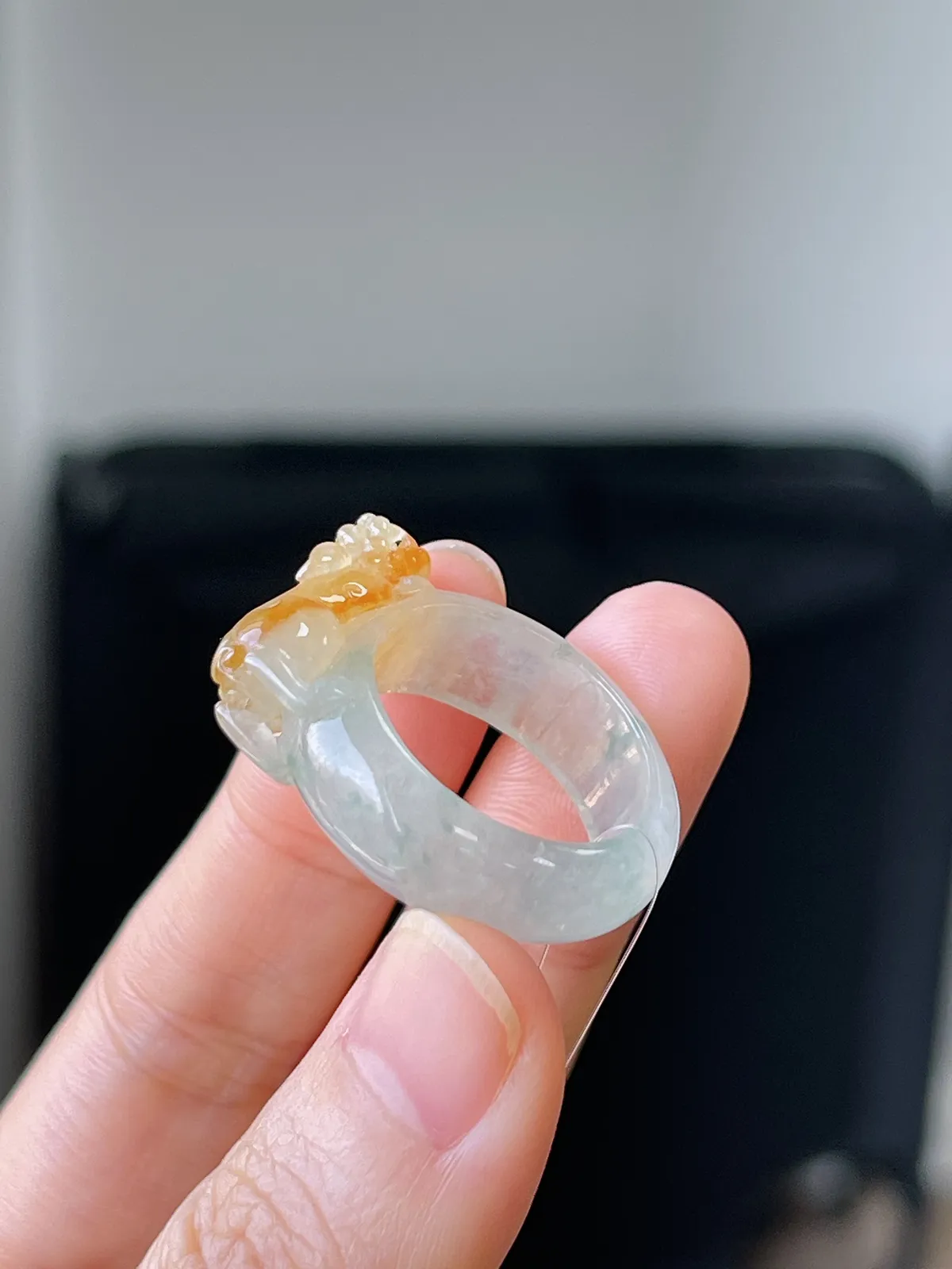 翡翠冰糯种黄加绿戒指