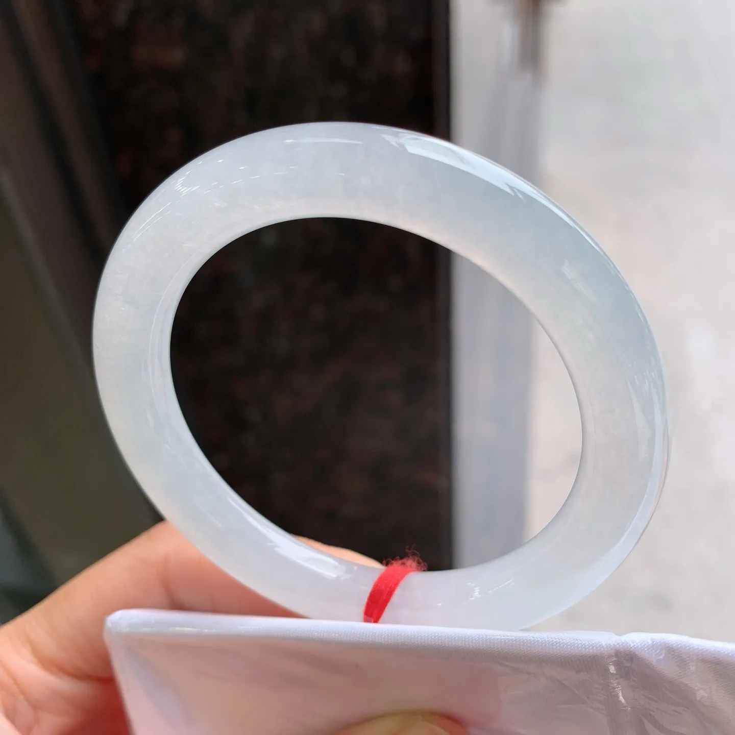 圆条冰镯 无瑕 尺寸：53.5/8.8/9.3 冰润