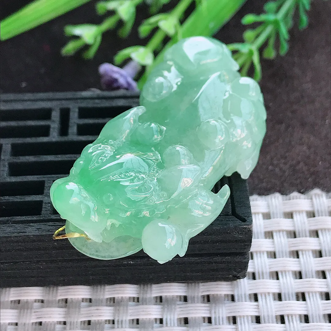 实拍A货翡翠48.3/24/13老坑冰胶冰晴满绿貔貅吊坠翡翠挂件