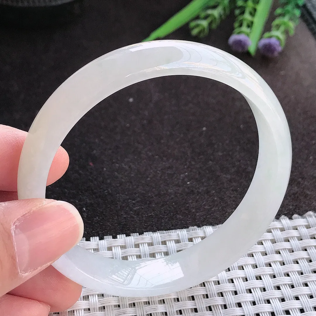 实拍A货翡翠59/13.2/6.3老坑冰透起胶月光白手镯宽边玉镯手环