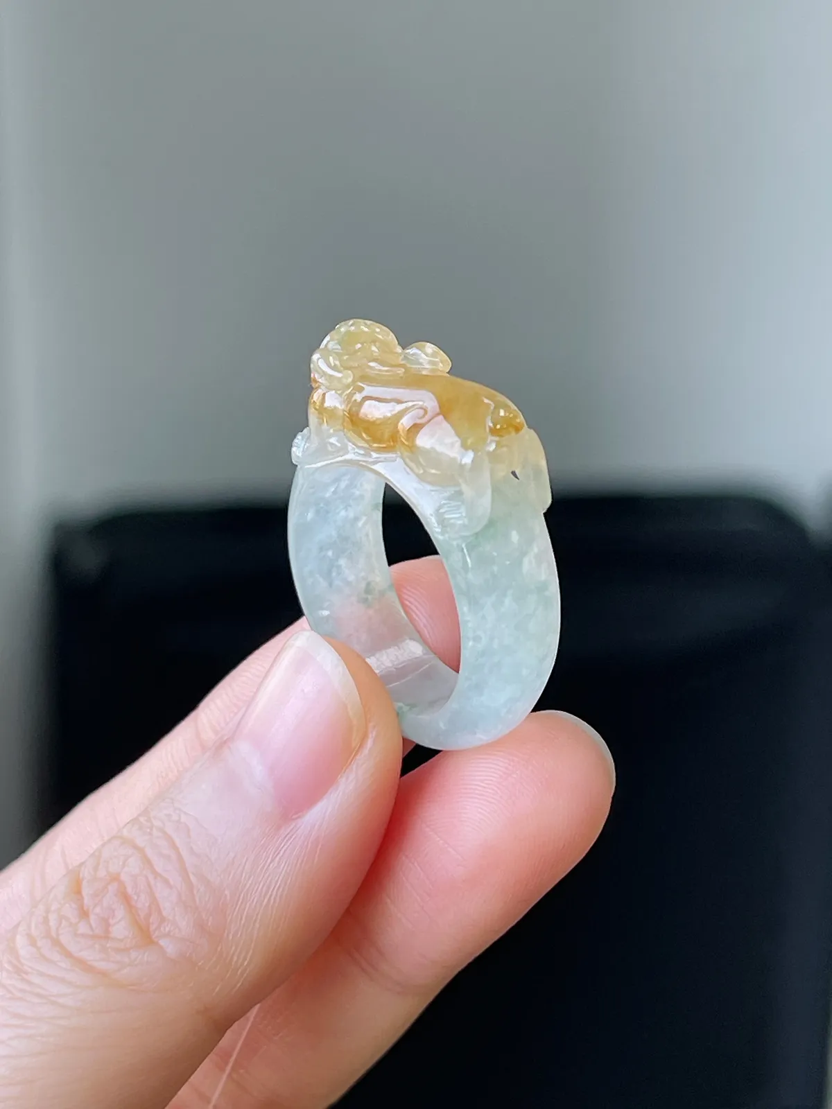 翡翠冰糯种黄加绿戒指