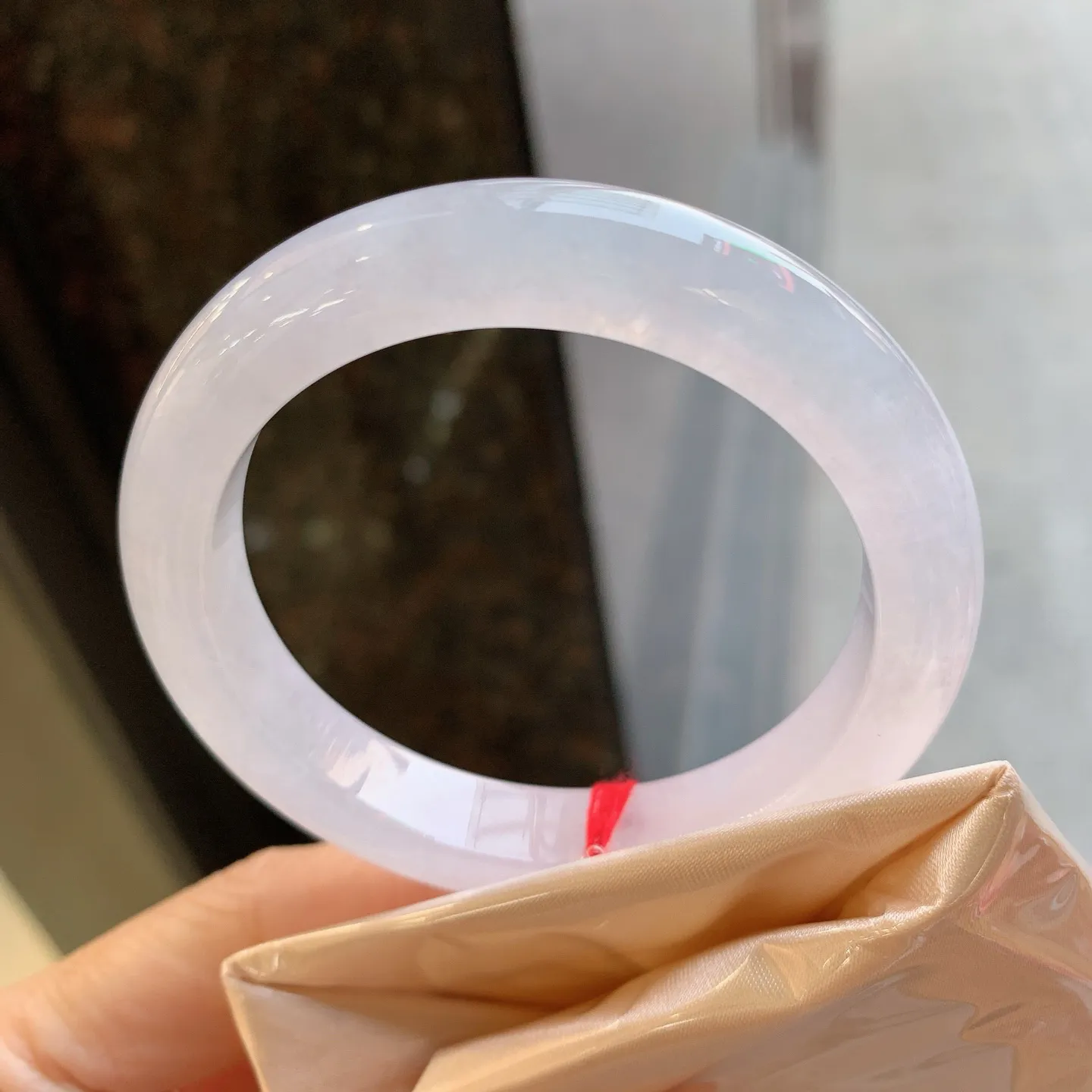 正圈冰镯 无瑕 尺寸：53.2/10.6/8.7 冰润