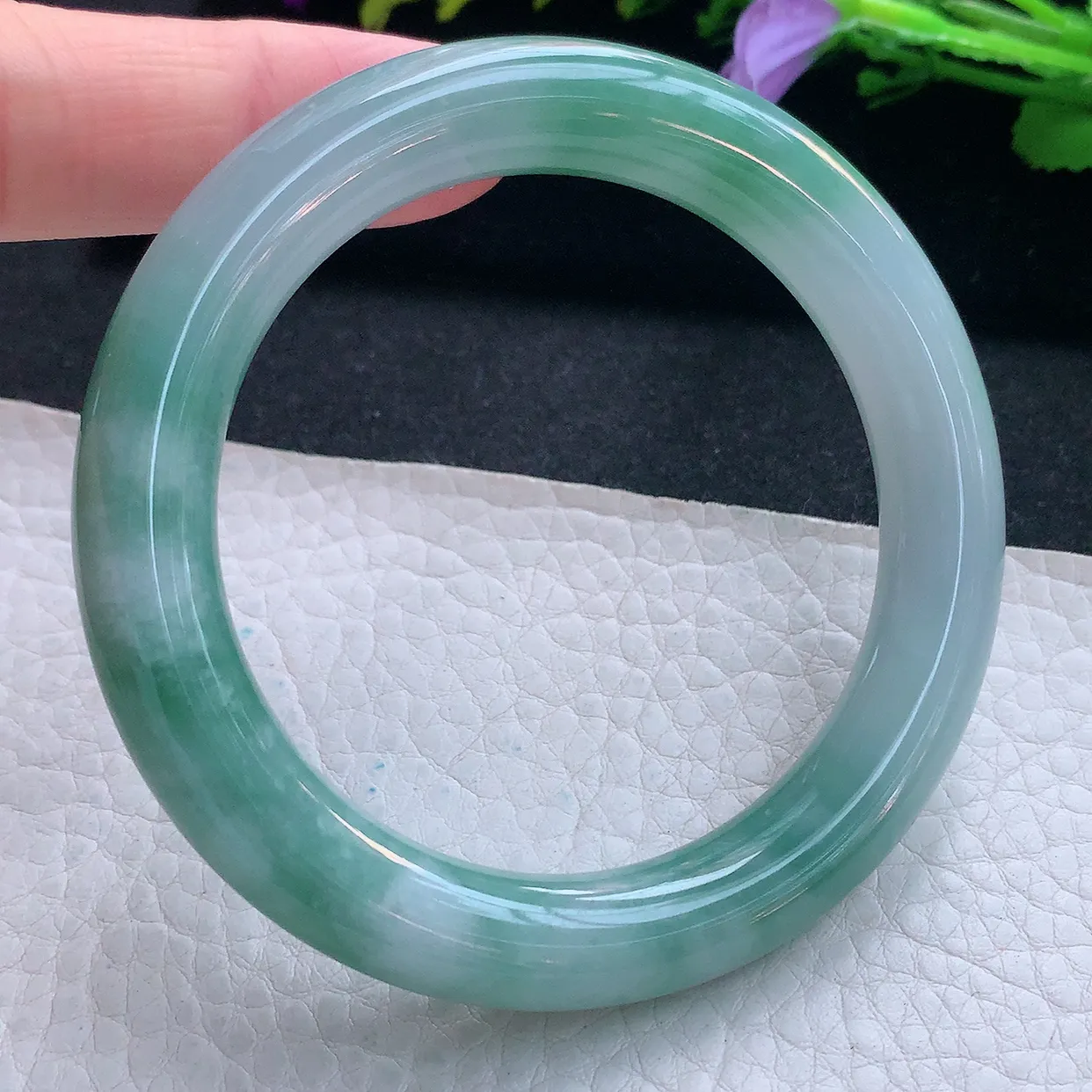 z实拍55*10.8*10.3美人镯 天然缅甸翡翠玉手镯水润飘花圆条玉手环