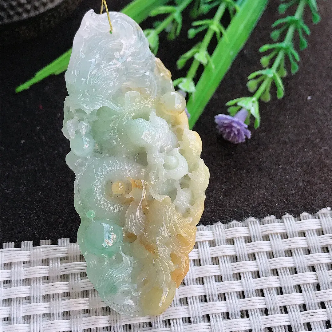 实拍A货翡翠64.5/29.6/10老坑精美三彩龙凤呈祥吊坠翡翠龙凤牌挂件