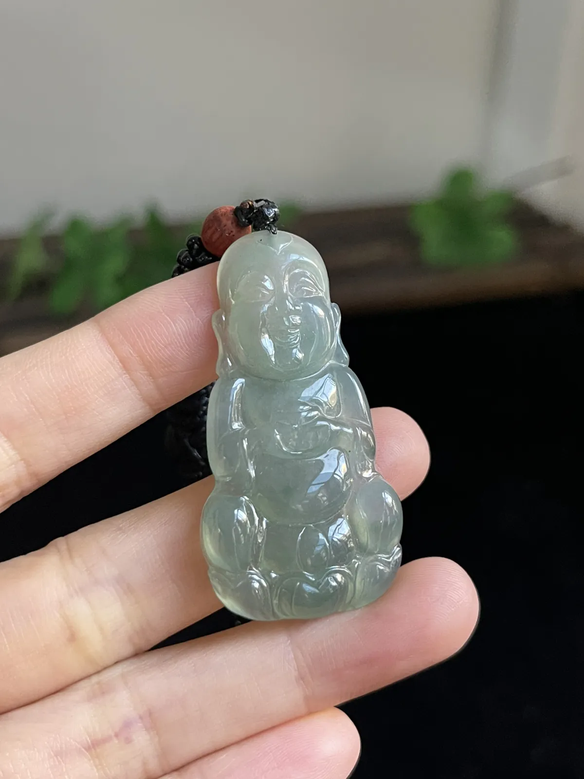 翡翠冰糯种白色吊坠