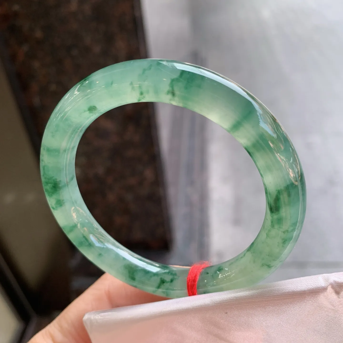 圆条冰飘花 无瑕 尺寸：54.2/9.5  冰润