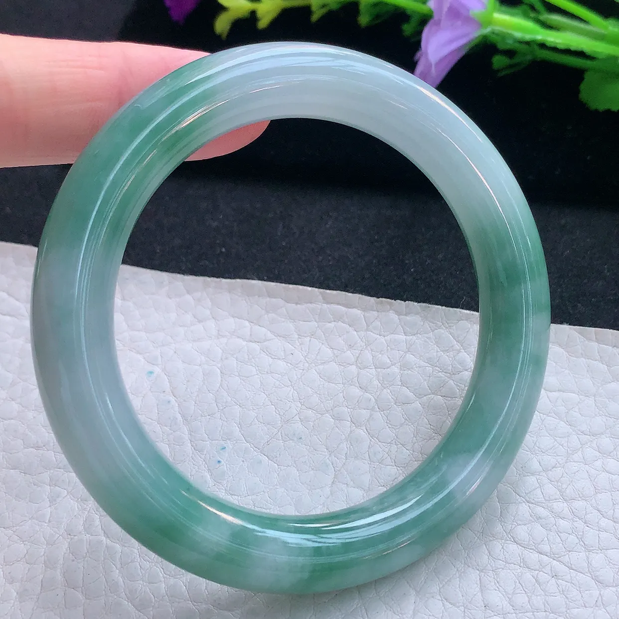 z实拍55*10.8*10.3美人镯 天然缅甸翡翠玉手镯水润飘花圆条玉手环