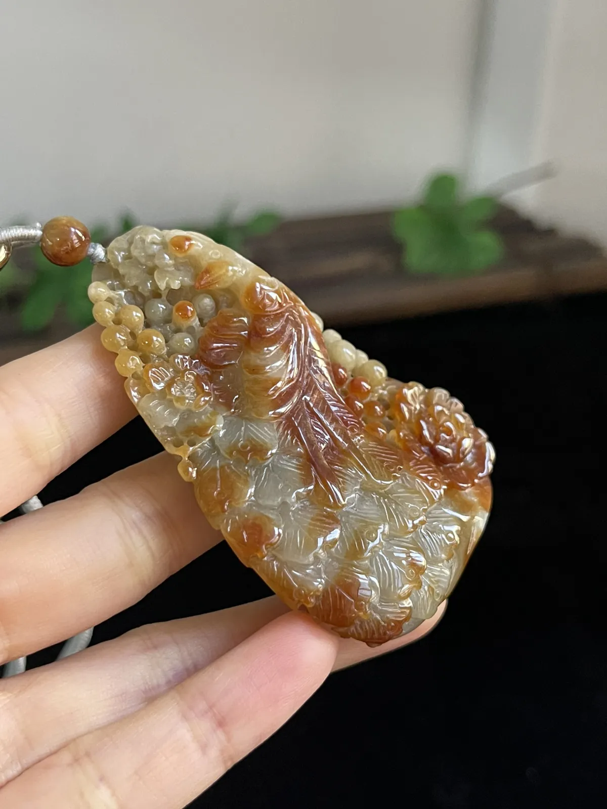 翡翠龙/凤，配珠未测