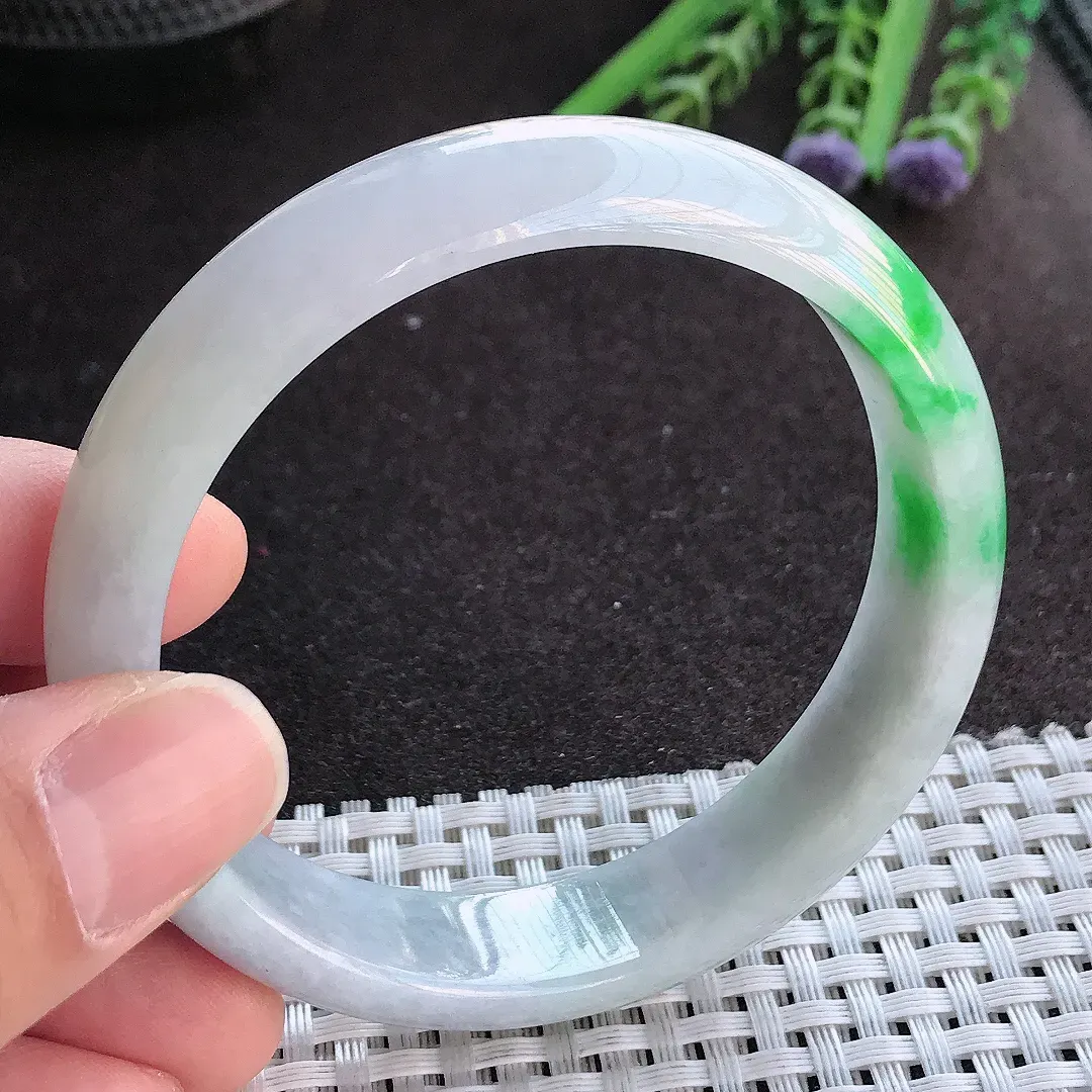 实拍A货翡翠58.5/14.1/7老坑精美飘阳绿手镯宽边玉镯手环