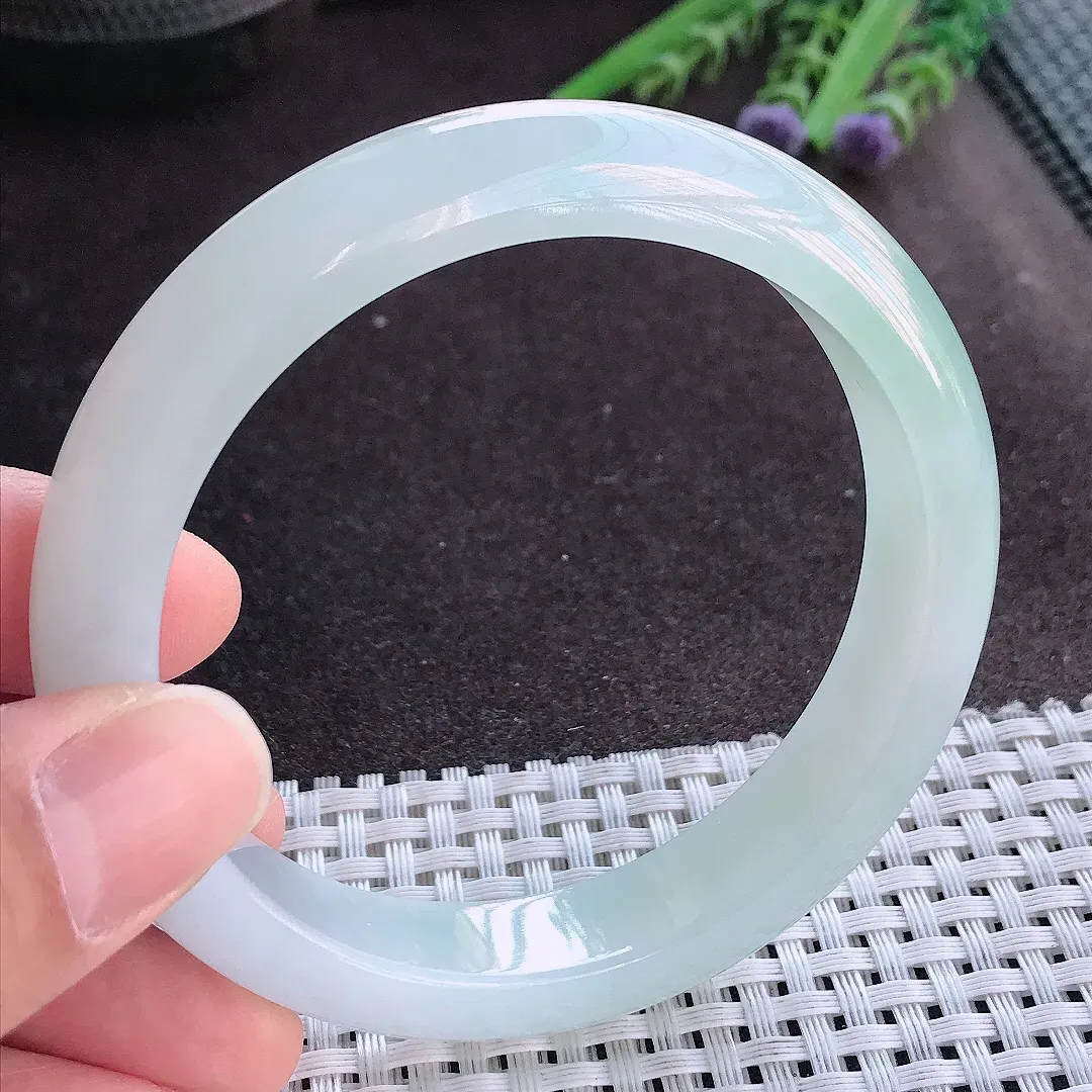 实拍A货翡翠60.5/12.7/8.6老坑冰润起胶冰晴手镯大圈口宽边玉镯手环