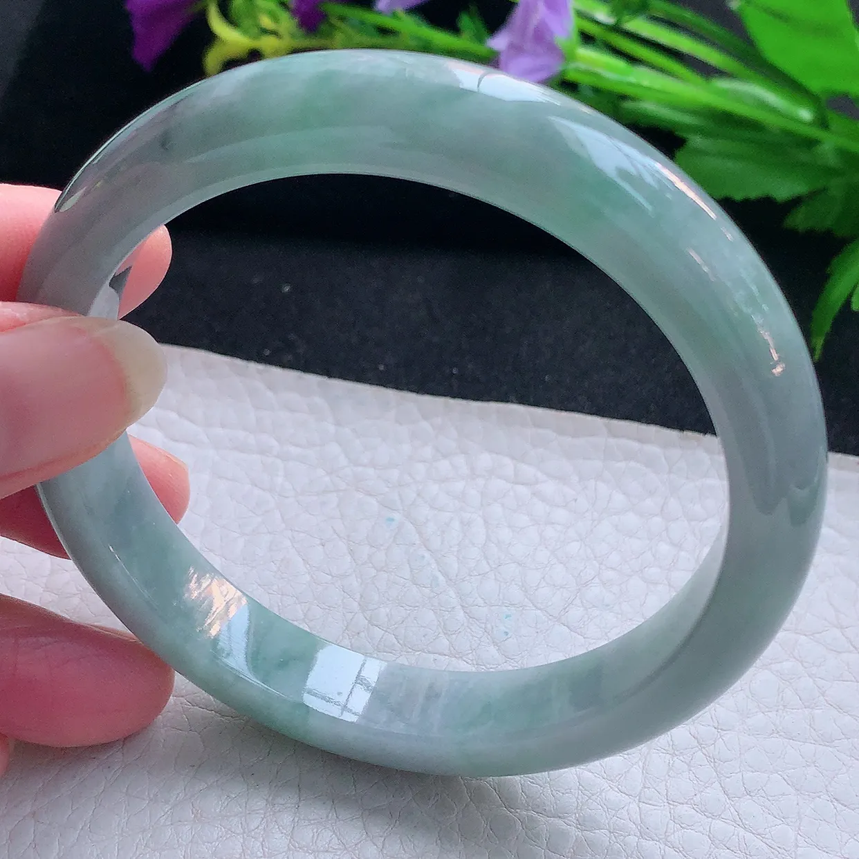 js大圈口61*11.5*8平安镯 天然缅甸翡翠玉手镯飘乌鸡花宽边玉手环