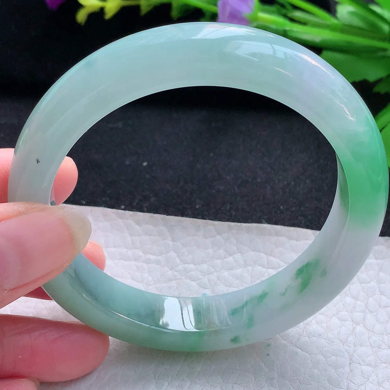 yh实拍59*13*9平安镯 天然缅甸翡翠玉手镯飘绿厚装宽边玉手环