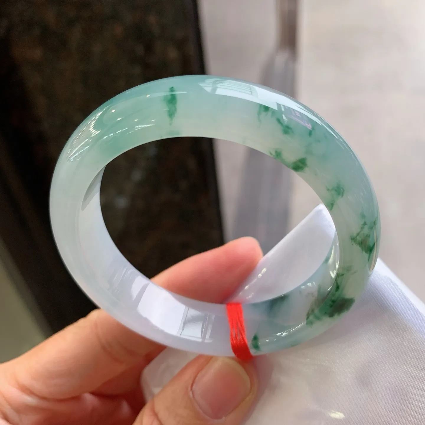 正圈冰飘花 无瑕 尺寸：54.3/14/9 冰润